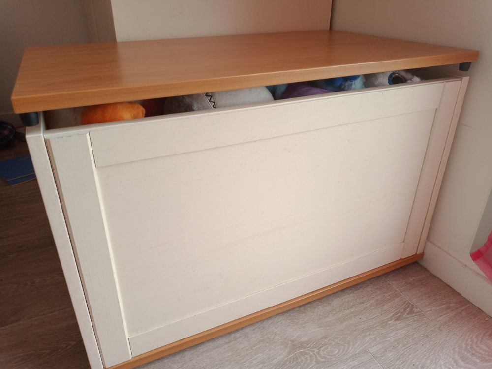 Chambre mixte BB:lit, commode,armoire,coffre,bibliotheque Meubles