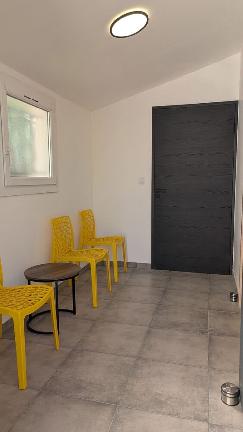 Location Maison Local de 33 m²  professionnel santé, forme, bien être Brignoles
