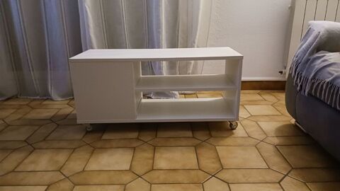 Meuble ikea. Bois laqué blanc.  Nombreux rangements.  50 La Valette-du-Var (83)