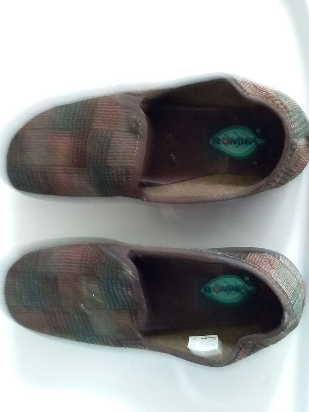 cause d&eacute;c&egrave;s pantoufles pointure 42 homme Chaussures