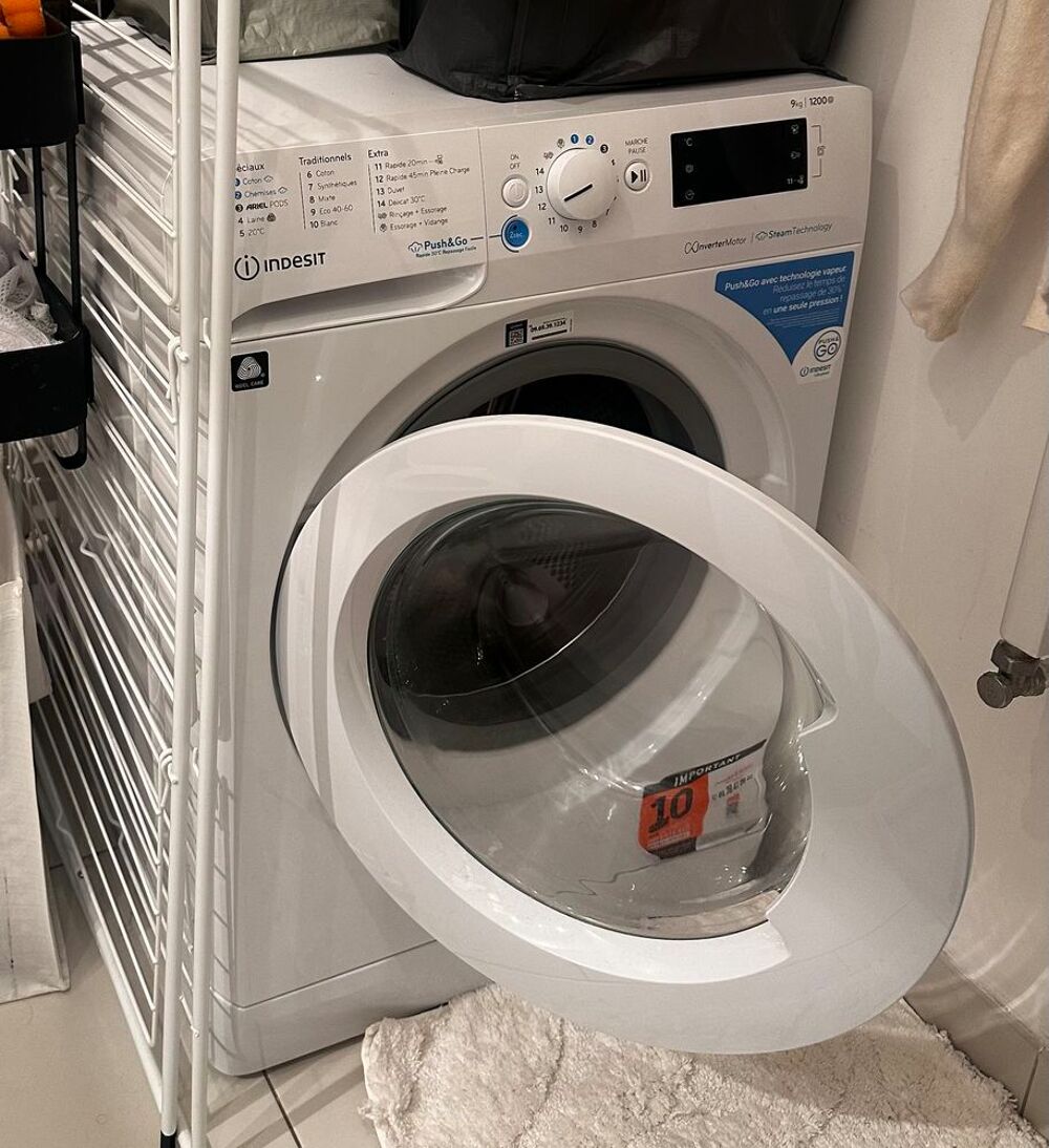 Lave linge INDESIT 9kg comme neuf, facture disponible Electroménager