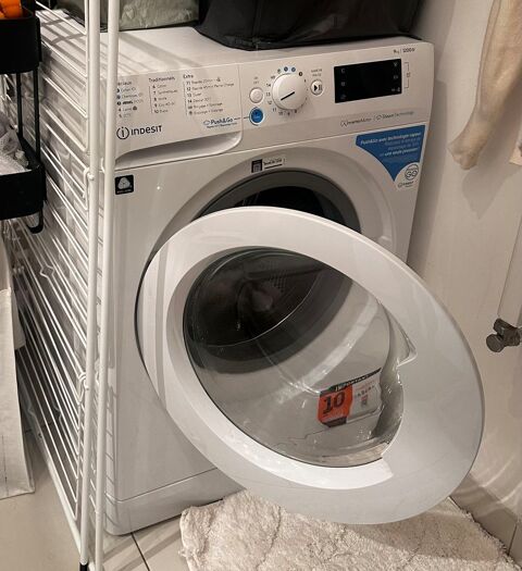 Lave linge INDESIT 9kg comme neuf, facture disponible 299 Paris 14 (75)