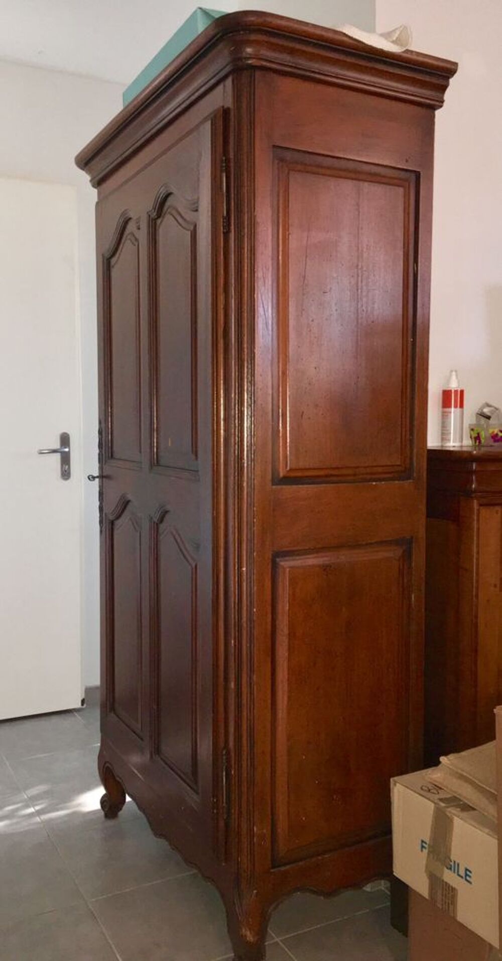 Belle armoire ancienne en ch&ecirc;ne. H 1m87. 90x48 cm Meubles