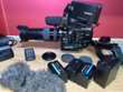 SONY cam&eacute;ra PXW-FS5 - 4K + Objectif Sony zoom 18-200 f/3.5 Photos/Video/TV