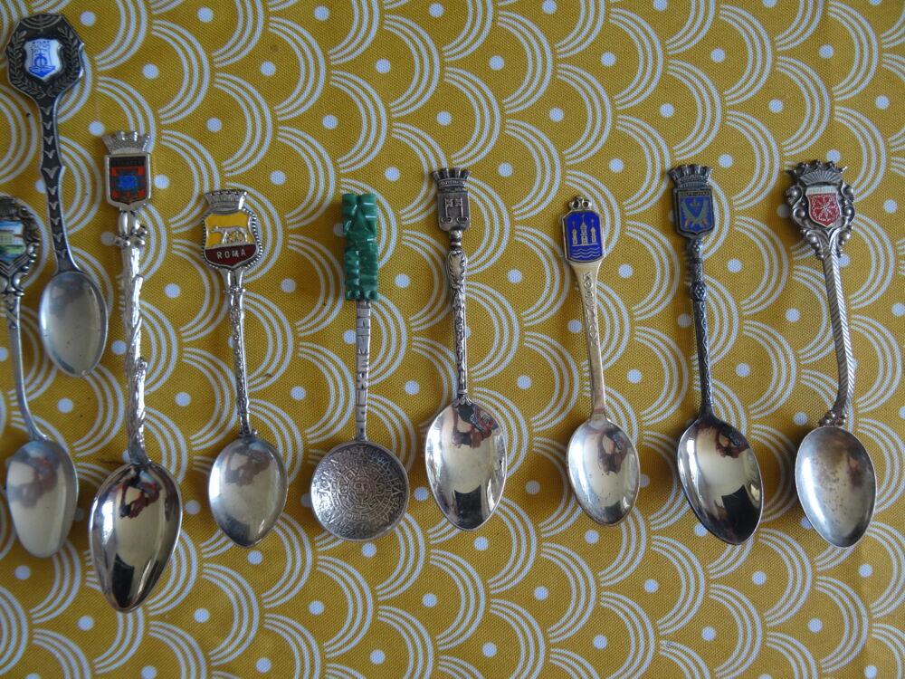 petites cuill&egrave;res de collection 