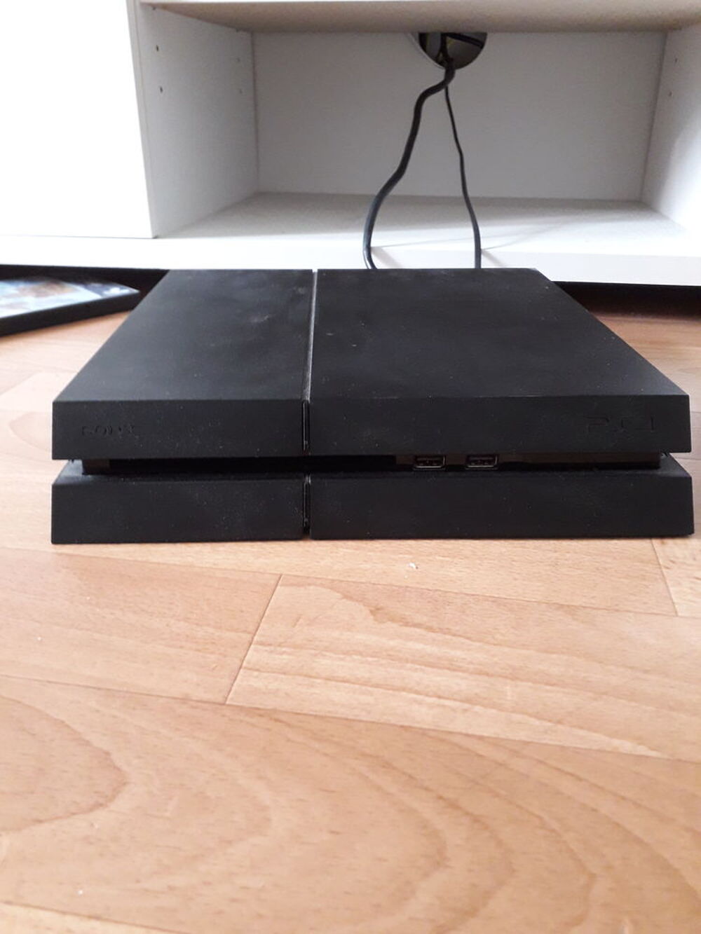 Ps4 slim 1To avec 2 manettes Consoles et jeux vidos