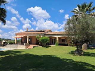  Villa  vendre 9 pices 204 m