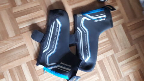 Surchaussure vélo SHIMANO Taille 43 1/2 europe 30 Verrières-le-Buisson (91)