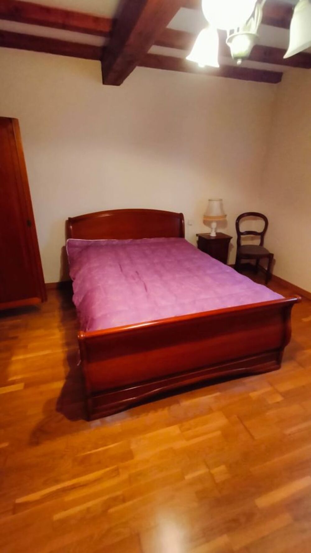 Meubles anciens en bois pour chambre Meubles