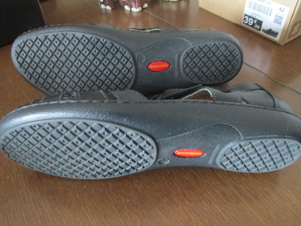 Chaussures neuves femme taille 42 Chaussures