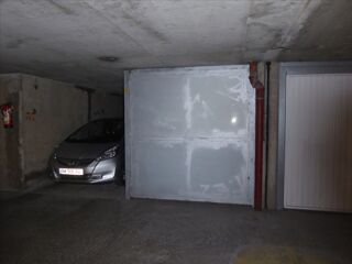  Parking / Garage � vendre 11 m� Paris