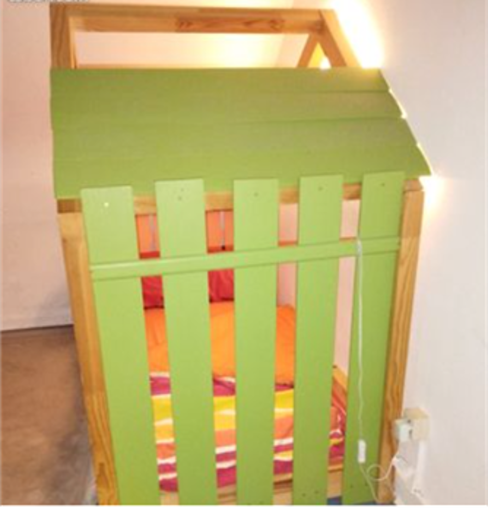 Lit enfant type cabane Montessori Meubles