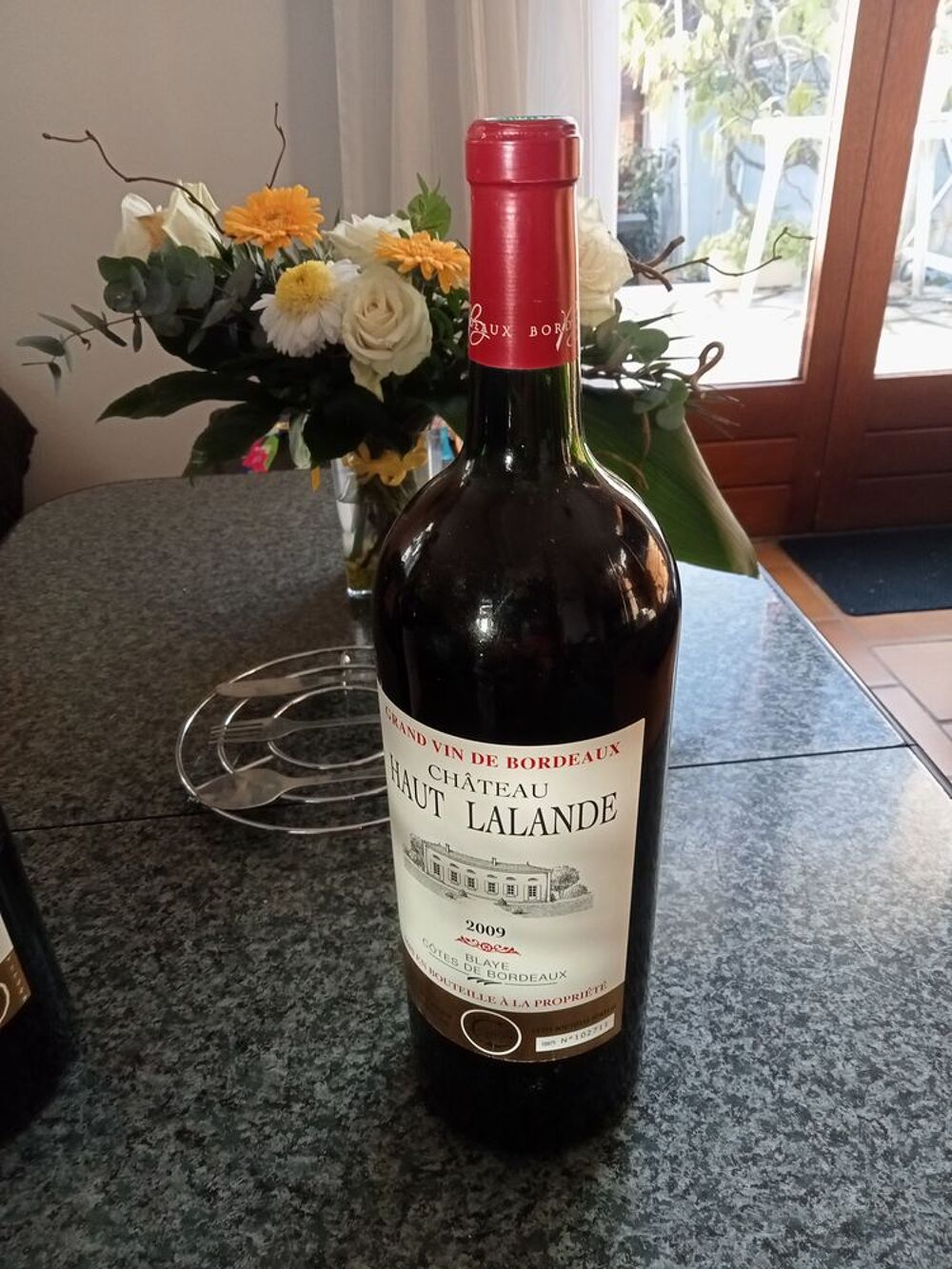Bouteille de vin Bordeaux en magnum Cuisine