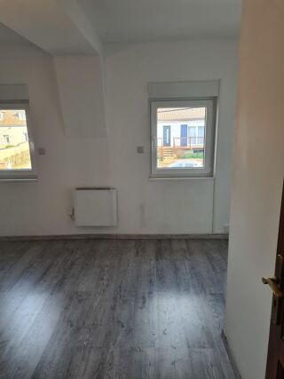  Maison à louer 3 pièces 80 m²