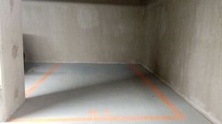  Parking / Garage  louer 12 m