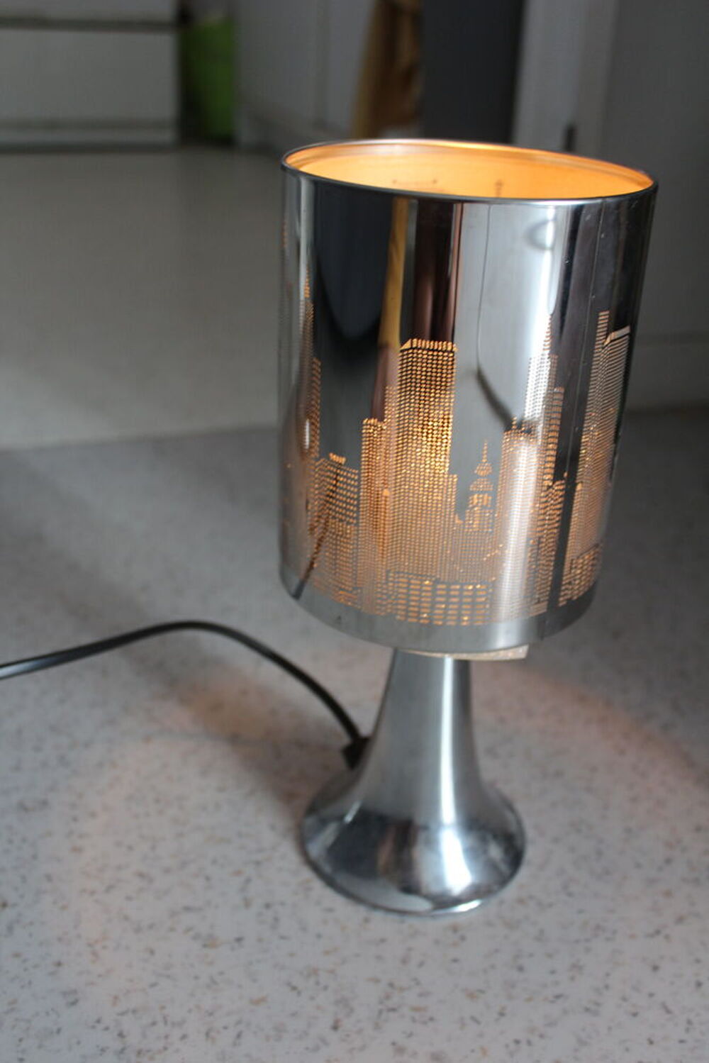 lampe chevet variation lumi&egrave;re Décoration