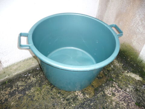 BAQUET en PLASTIQUE 23 Saint-Quentin-sur-Nohain (58)