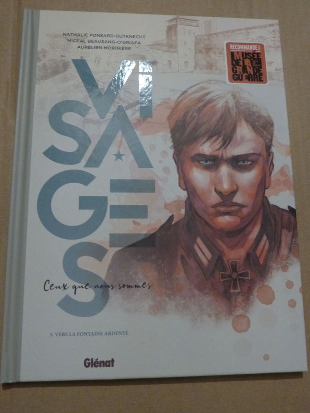 BD VISAGES a choisir Livres et BD