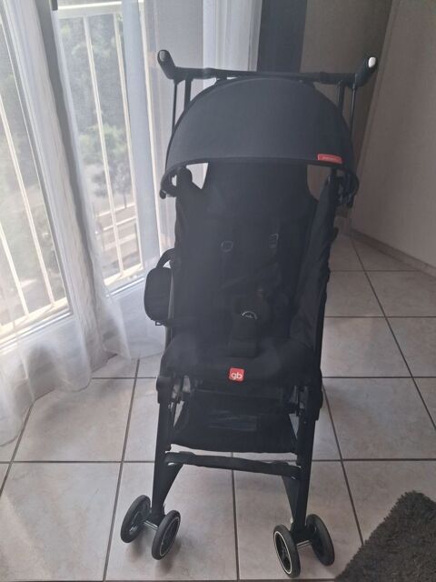 Poussette ultra compacte gb pockit 100 Marseille 10 (13)