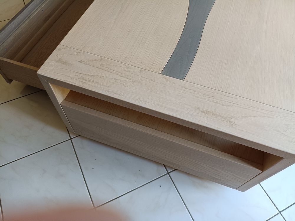 meuble TV en ch&ecirc;ne massif et table basse Meubles
