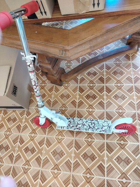 trottinette enfant non électrique Simiane-Collongue (13)