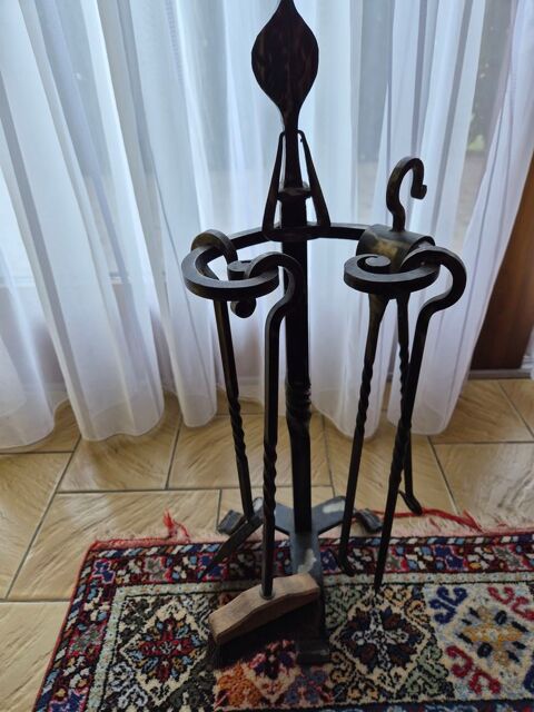 SERVITEUR  DE CHEMINEE 70 Etaux (74)