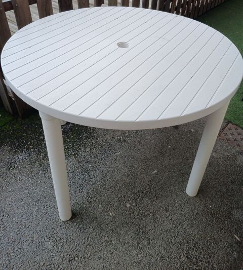 table de jardin 25 Th�nes (74)