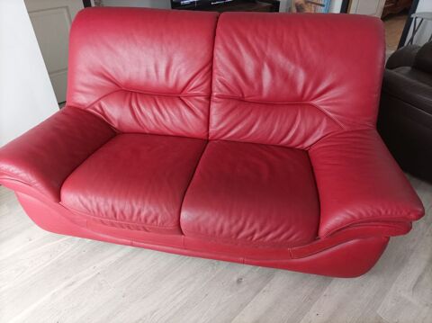 canap� 2 places cuir non simili cuir rouge bordeaux 100�
2 p 80 Saint-Michel-en-l'Herm (85)