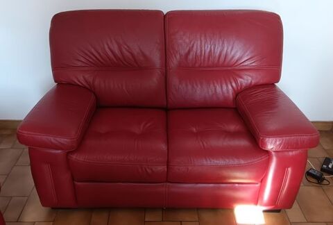 canap� rouge 2 places 170 Villers-Cotter�ts (02)