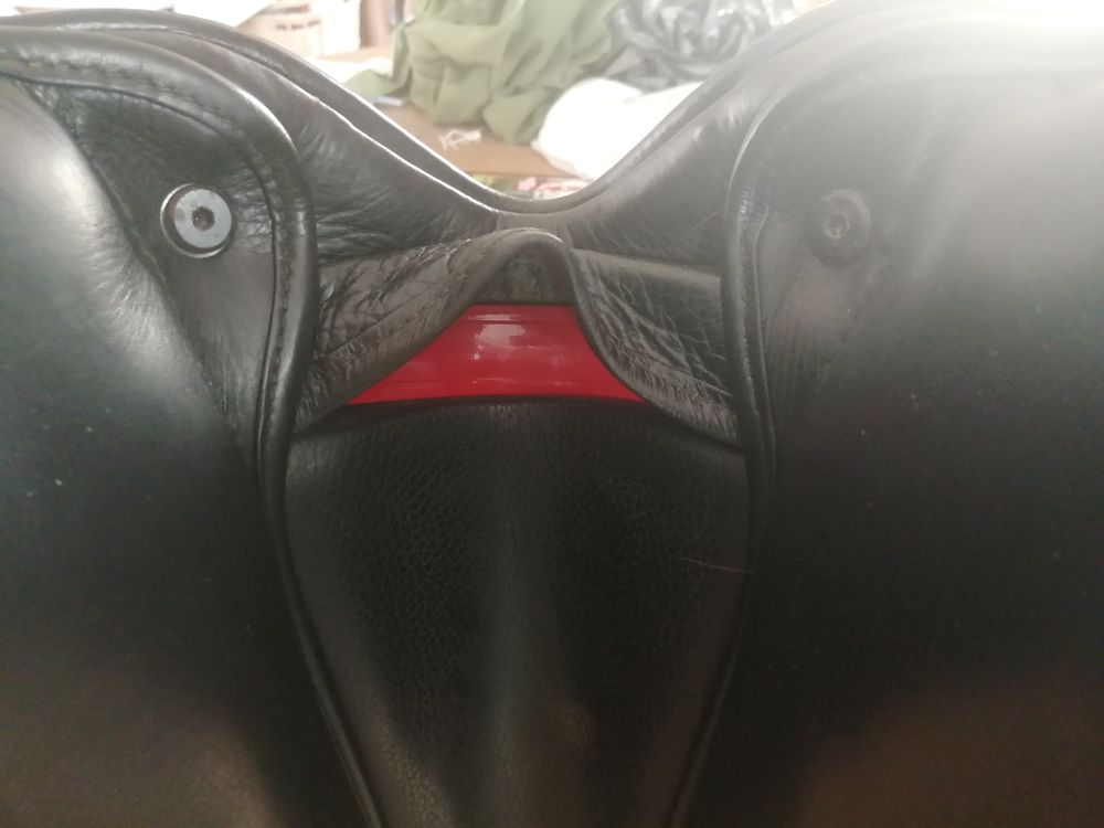 Selle de dressage Kent and Master Sports