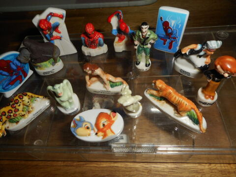 Lot de 14 f�ves 12 Waziers (59)