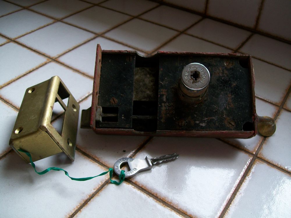 serrure Bricard Bricolage