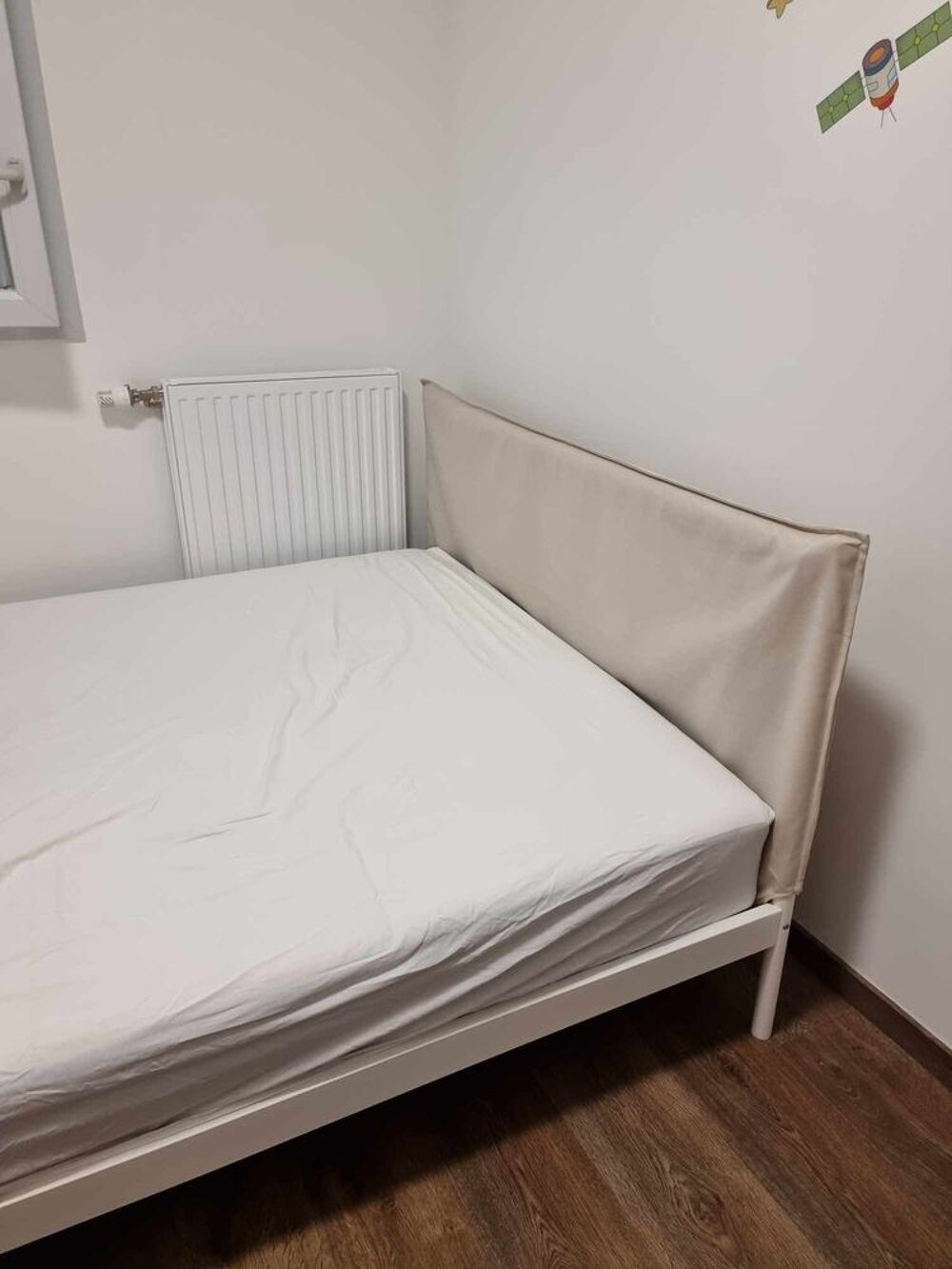 lit double cardre + matelas ikea Meubles