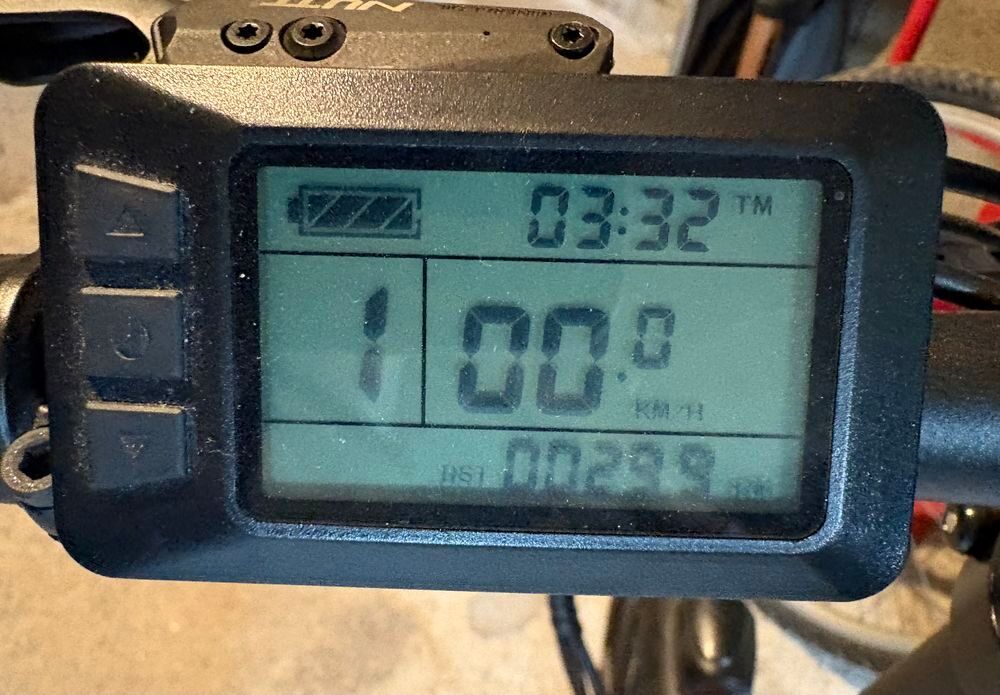 Vends 2 V&eacute;los pliants &eacute;lectriques Vélos