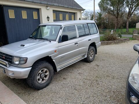 Mitsubishi pajero Sport 2.5 TD Elégance