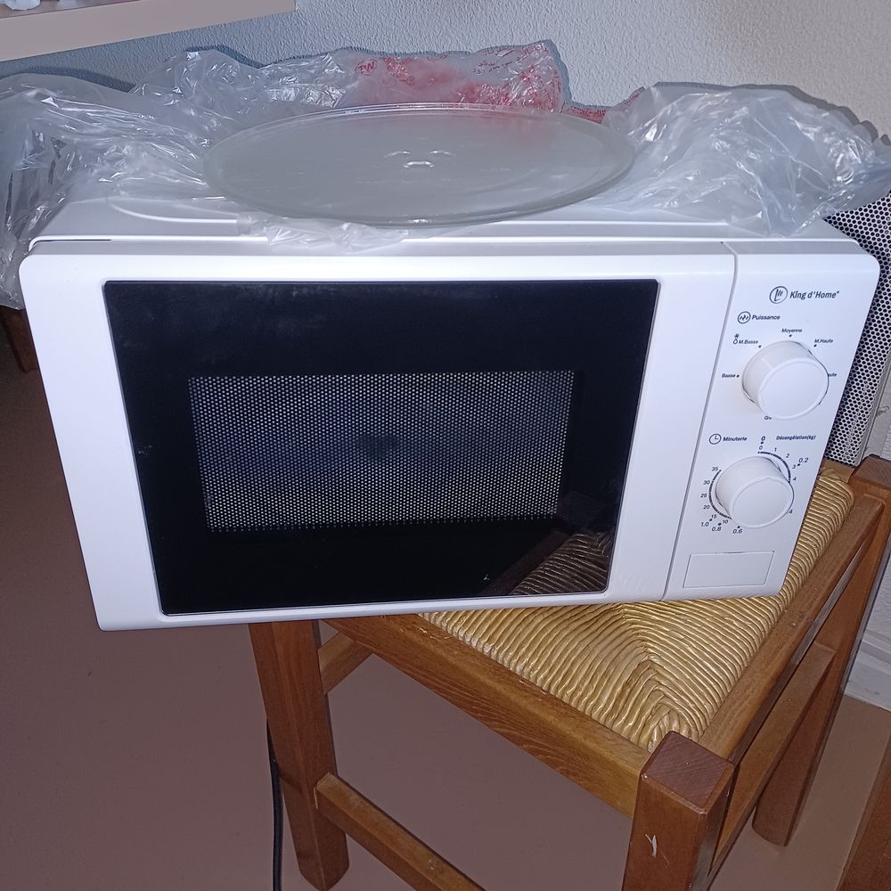 FOUR MICRO-ONDES GRILL KING D'HOME Electroménager