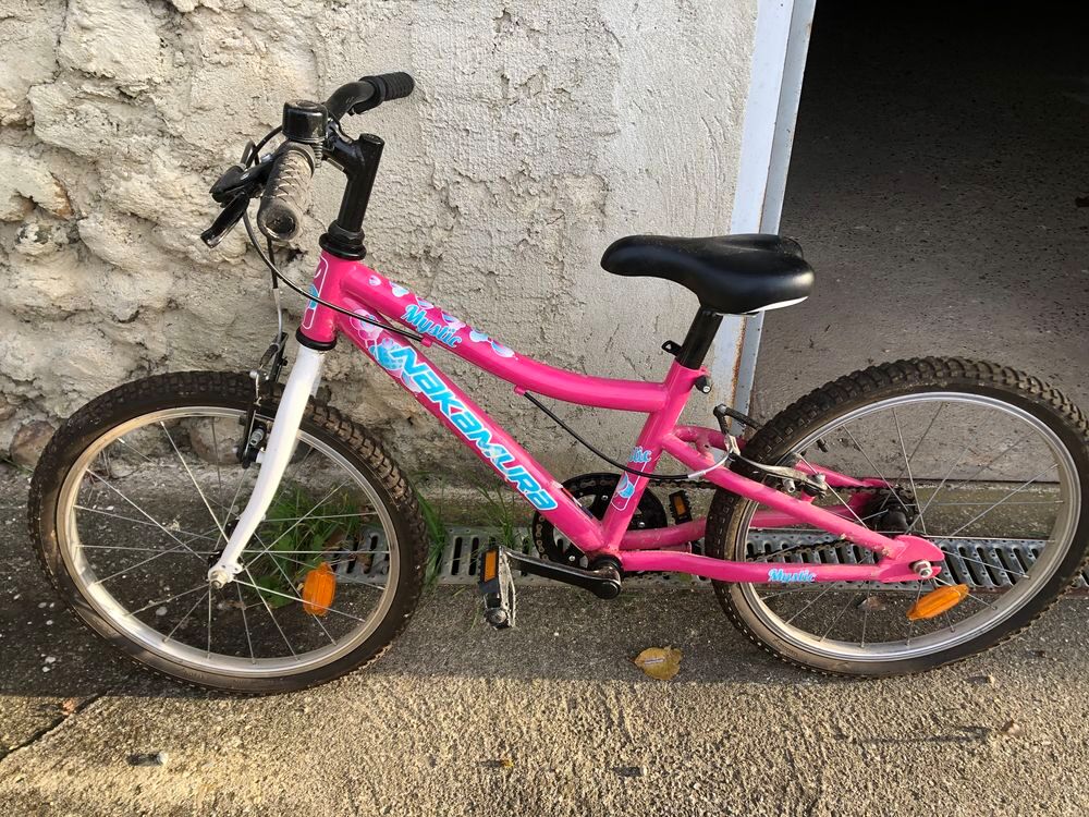 V&eacute;lo fille 7/10 ans Vlos