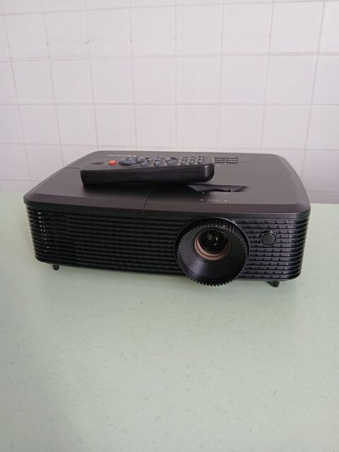 vidéo projecteur 0 35420 Louvign-du-dsert