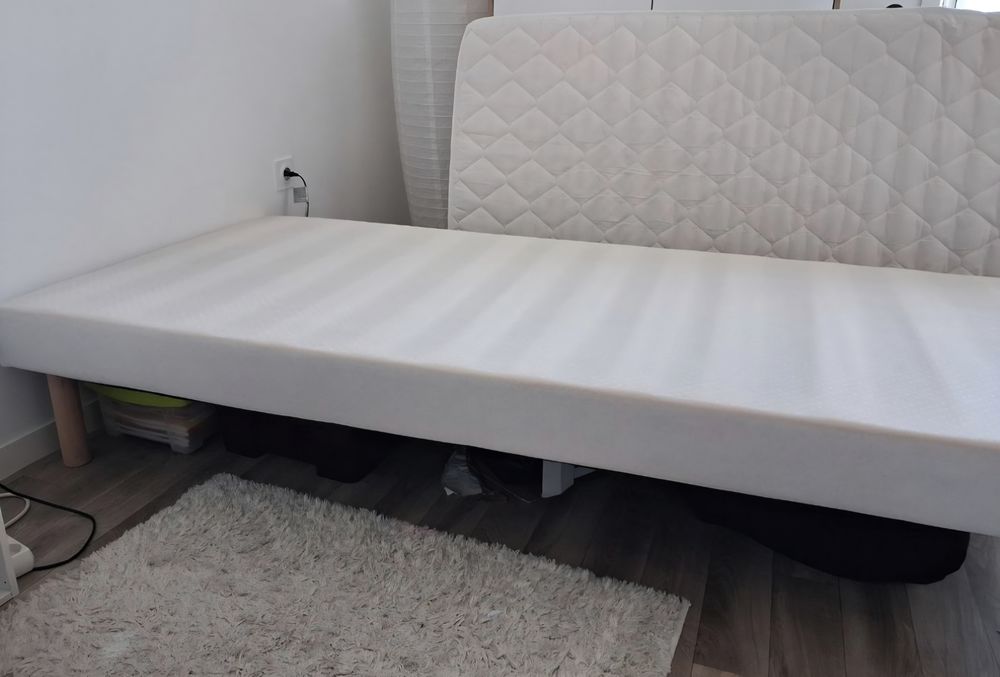 Sommier tapissier + matelas 1 personne Meubles