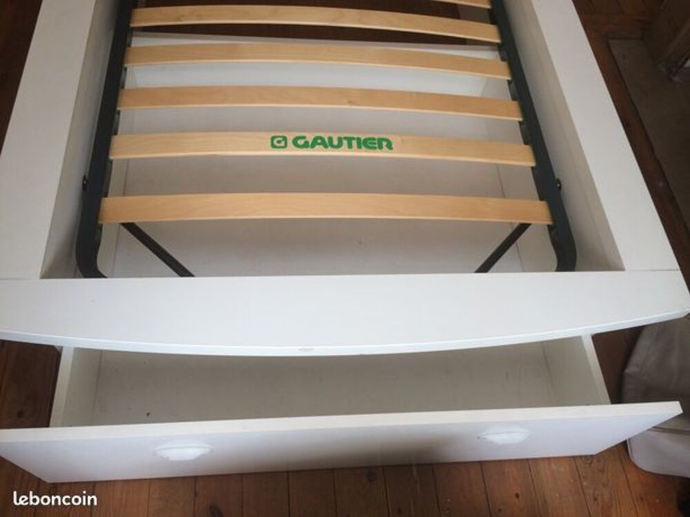Lit enfant 
Mobilier enfants