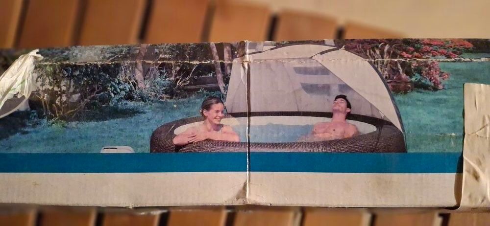 Tres bonne affaire Jaccuzi lay-z-spa tahiti Jardin