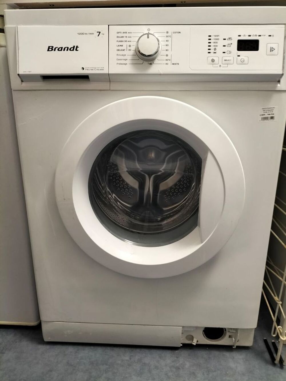 Machine &agrave; laver le linge de marque Brandt (r&eacute;f&eacute;rence Electroménager