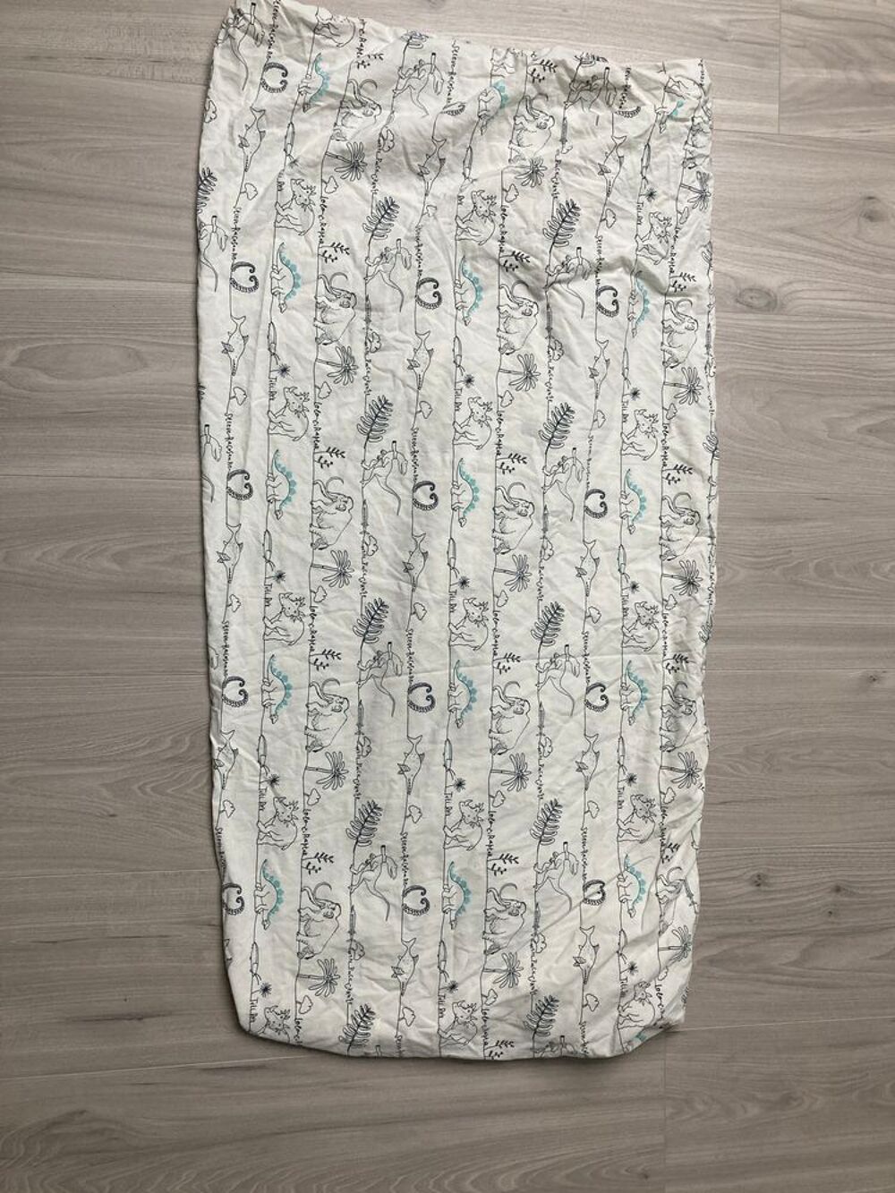 Drap housse 90x190cm , marque " Vertbaudet " + taie d'oreill Décoration