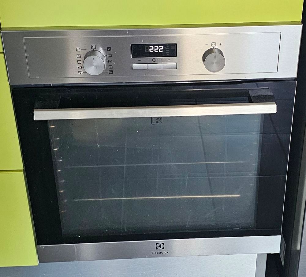 Four &eacute;lectrique Encastrable Electrolux Electroménager