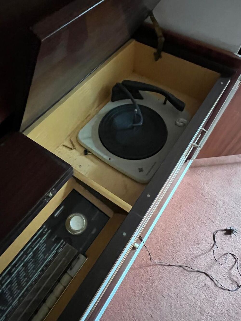 Meuble radio et tourne disques KORTING Audio et hifi