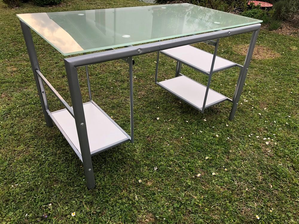 Bureau en verre / M&eacute;tal 1m30 / 70 cm h 76 Meubles
