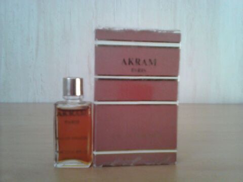 MINIATURE DE PARFUM 4 Trouy (18)