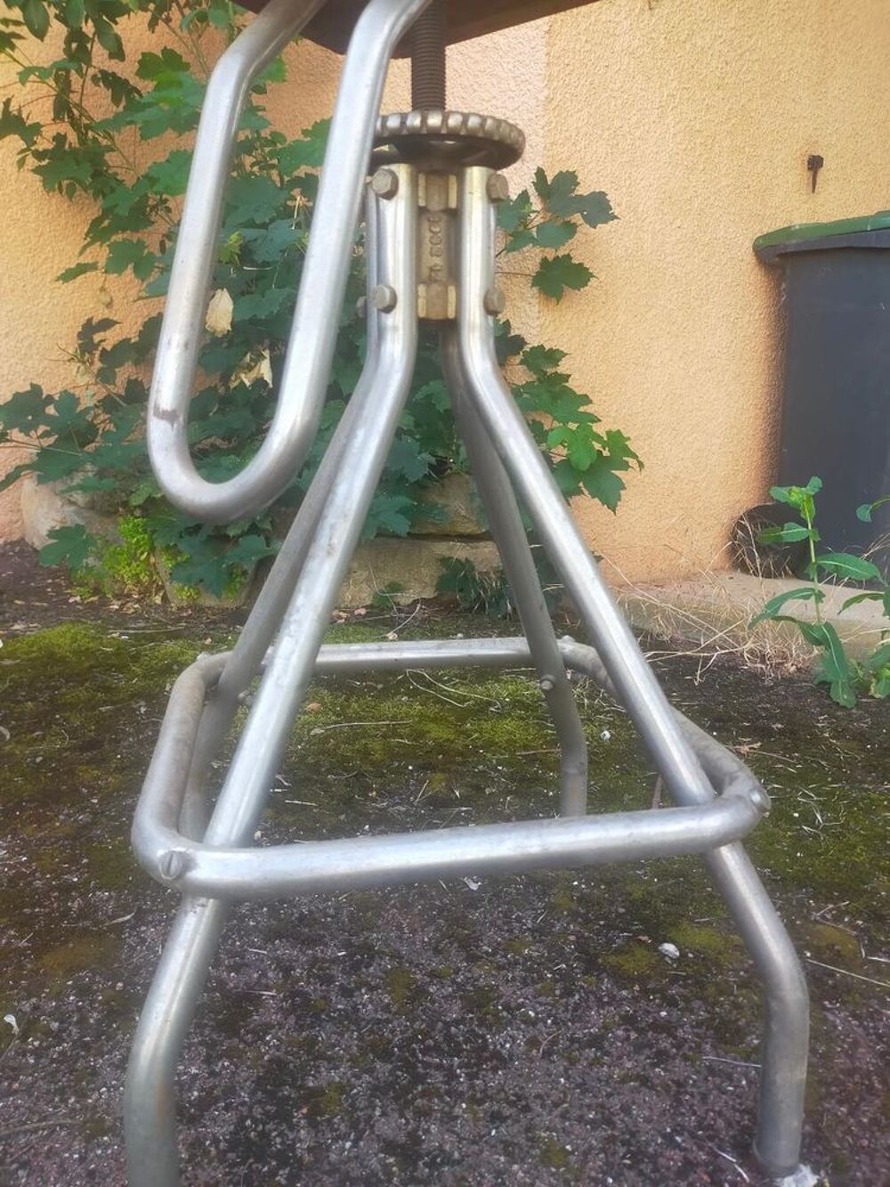 Lot de chaises. A venir chercher. Meubles
