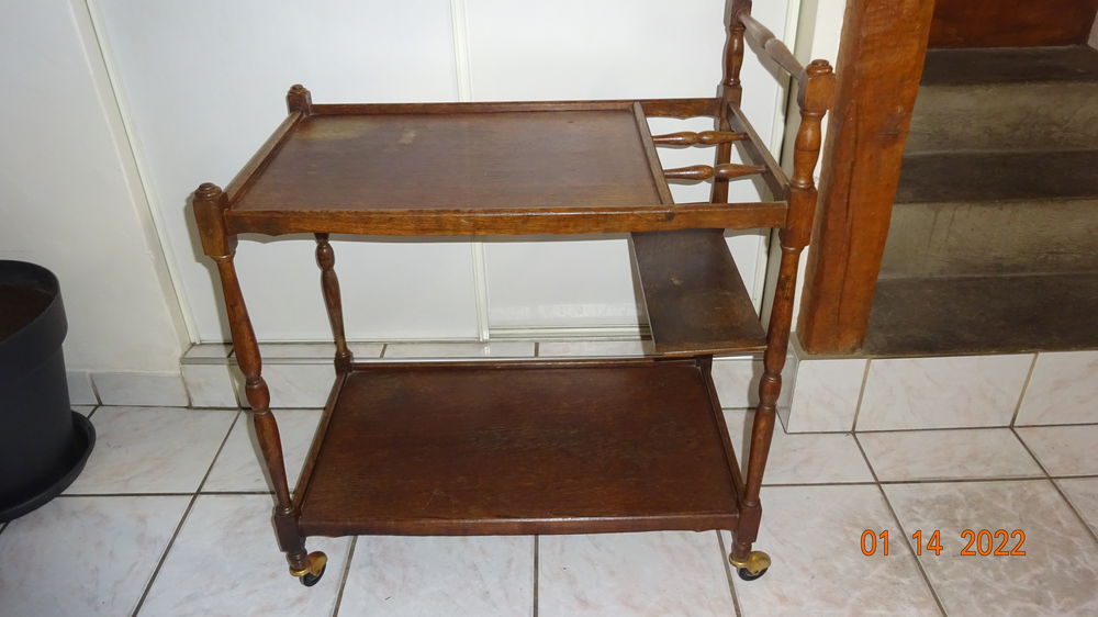 DESERTE EN BOIS A VOIR SUR BAYONVILLERS 80170 HAUT DE FRANCE Meubles
