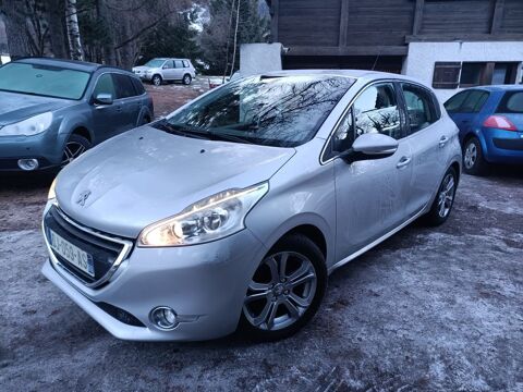 Peugeot 208 Allure 5 portes 5 places 1.6 120ch 2014 